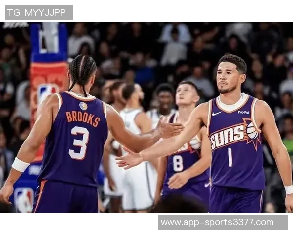 半场战报巴特勒与狄龙对决精彩纷呈库里与布克默默助阵表现平平